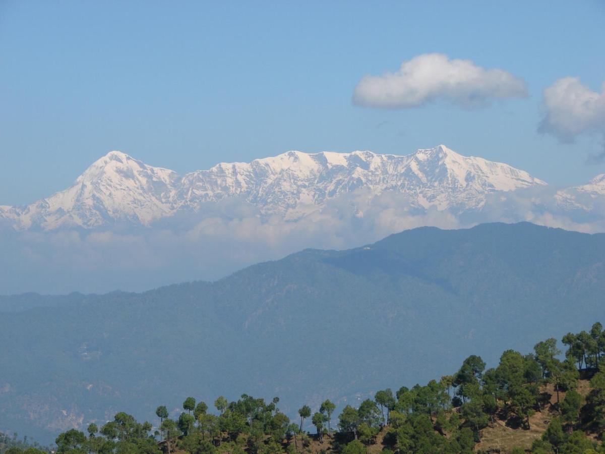 Elphinstone Inn Almora Exterior foto