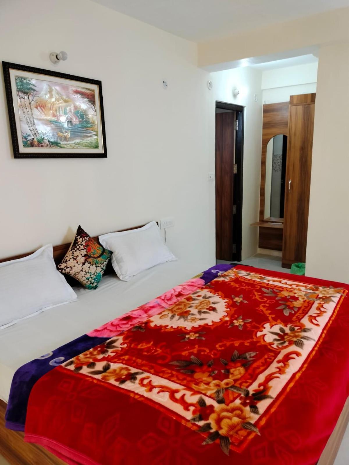 Elphinstone Inn Almora Exterior foto