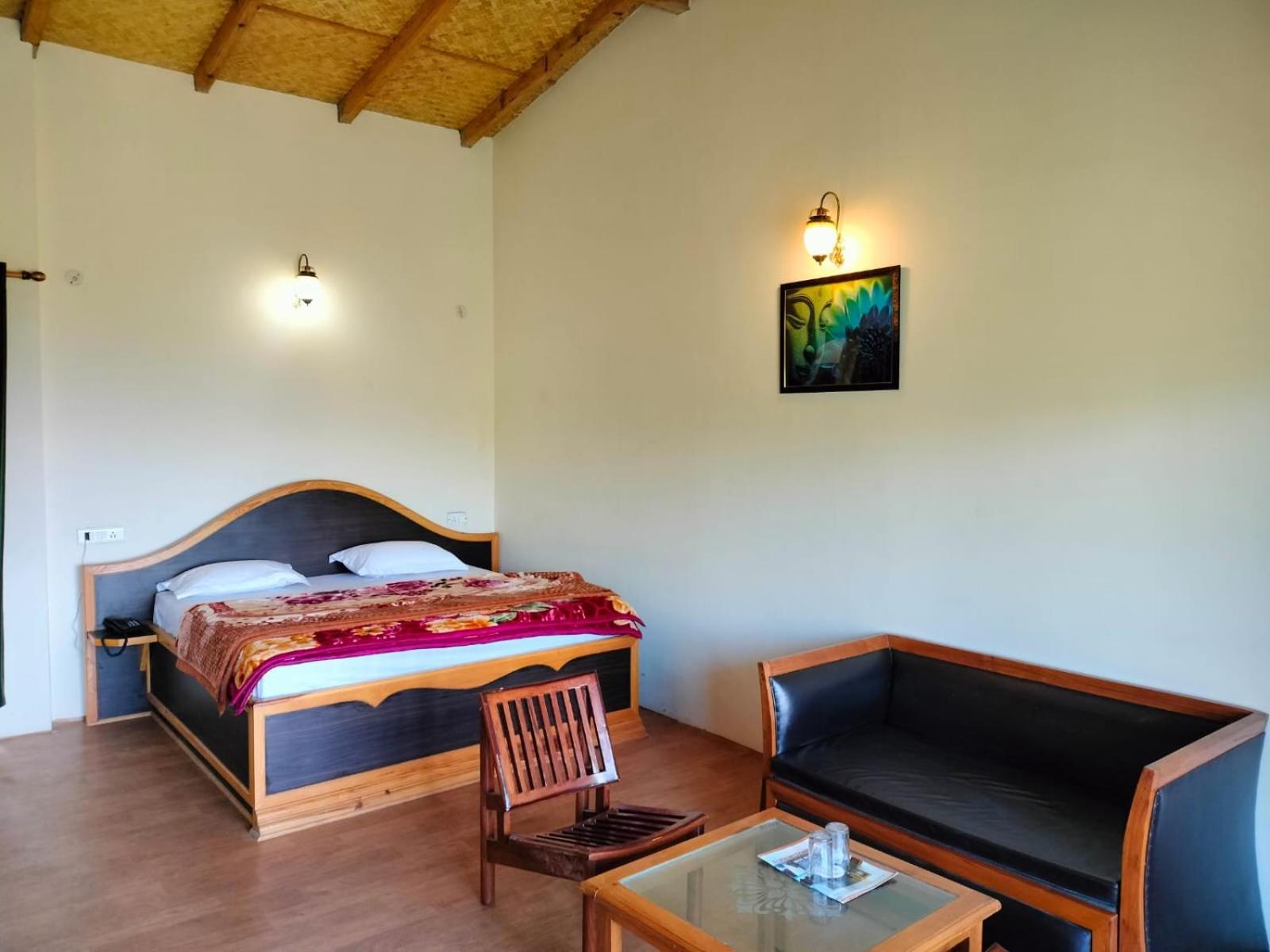 Elphinstone Inn Almora Exterior foto