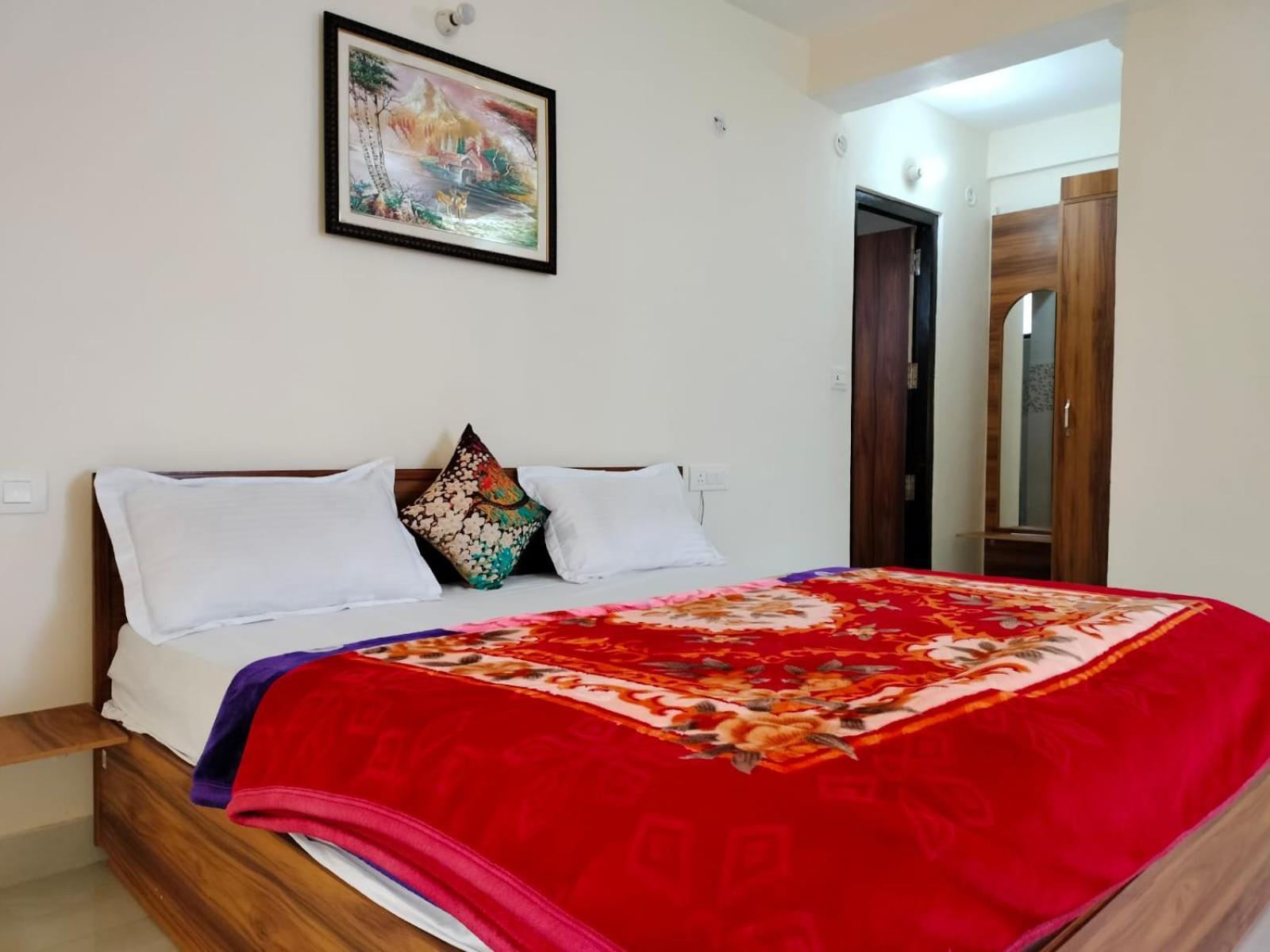 Elphinstone Inn Almora Exterior foto